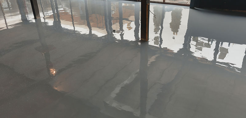 This image shows an industrial plant that has epoxy floor.